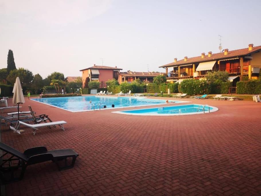 Gardappartamenti - Cascinale With Terrace Desenzano del Garda Exterior foto